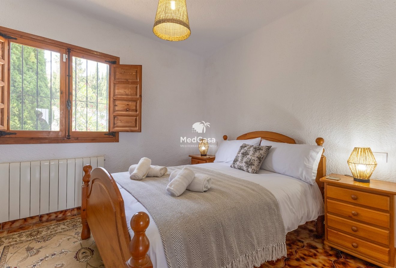 Wiederverkauf - Villa -
Jávea - Tossalet