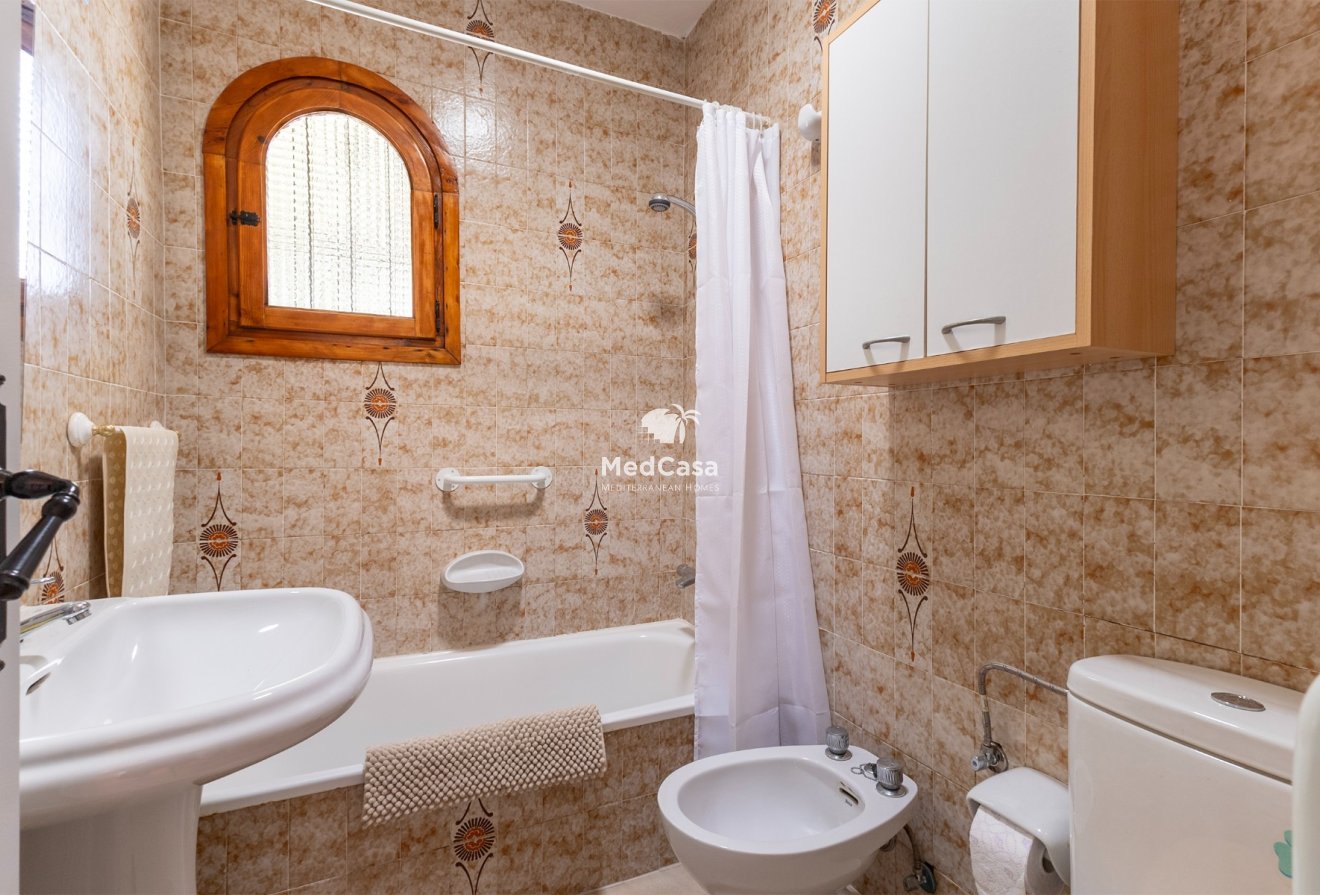 Wiederverkauf - Villa -
Jávea - Tossalet