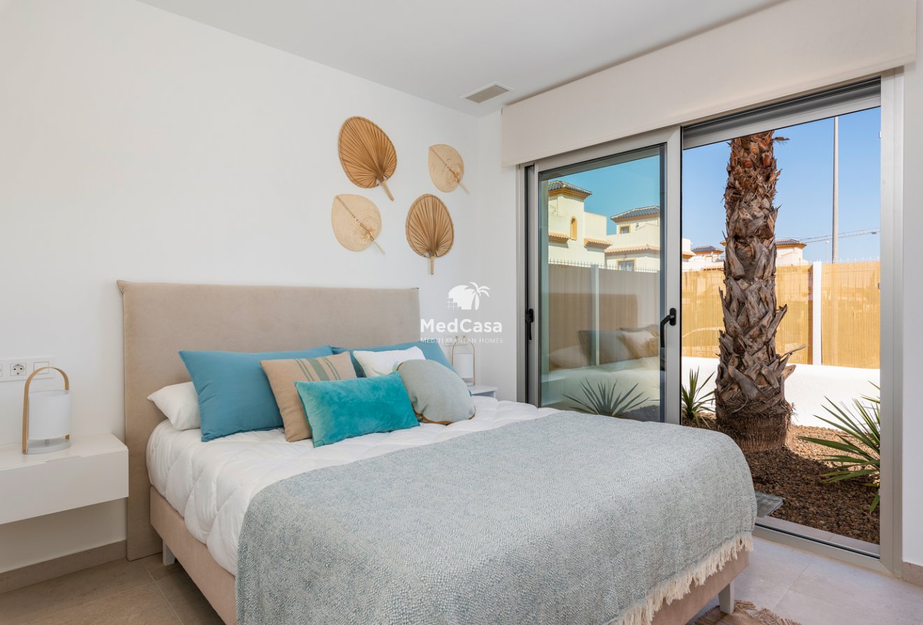 Obra nueva - Villa -
Los Alcázares