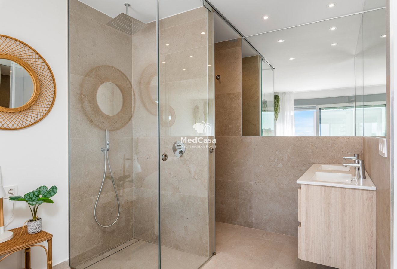 Obra nueva - Villa -
Los Alcázares