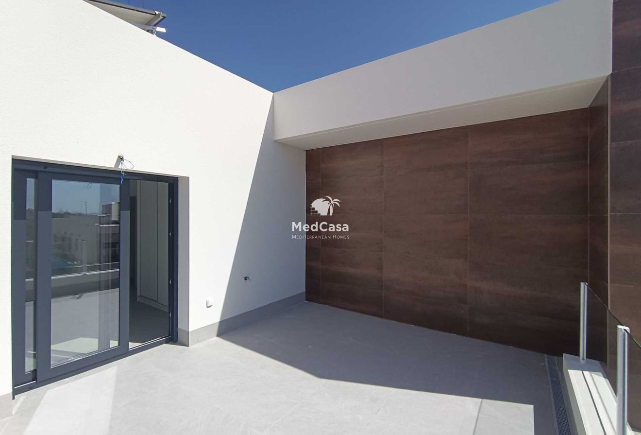 Neubau - Villa -
Daya Nueva