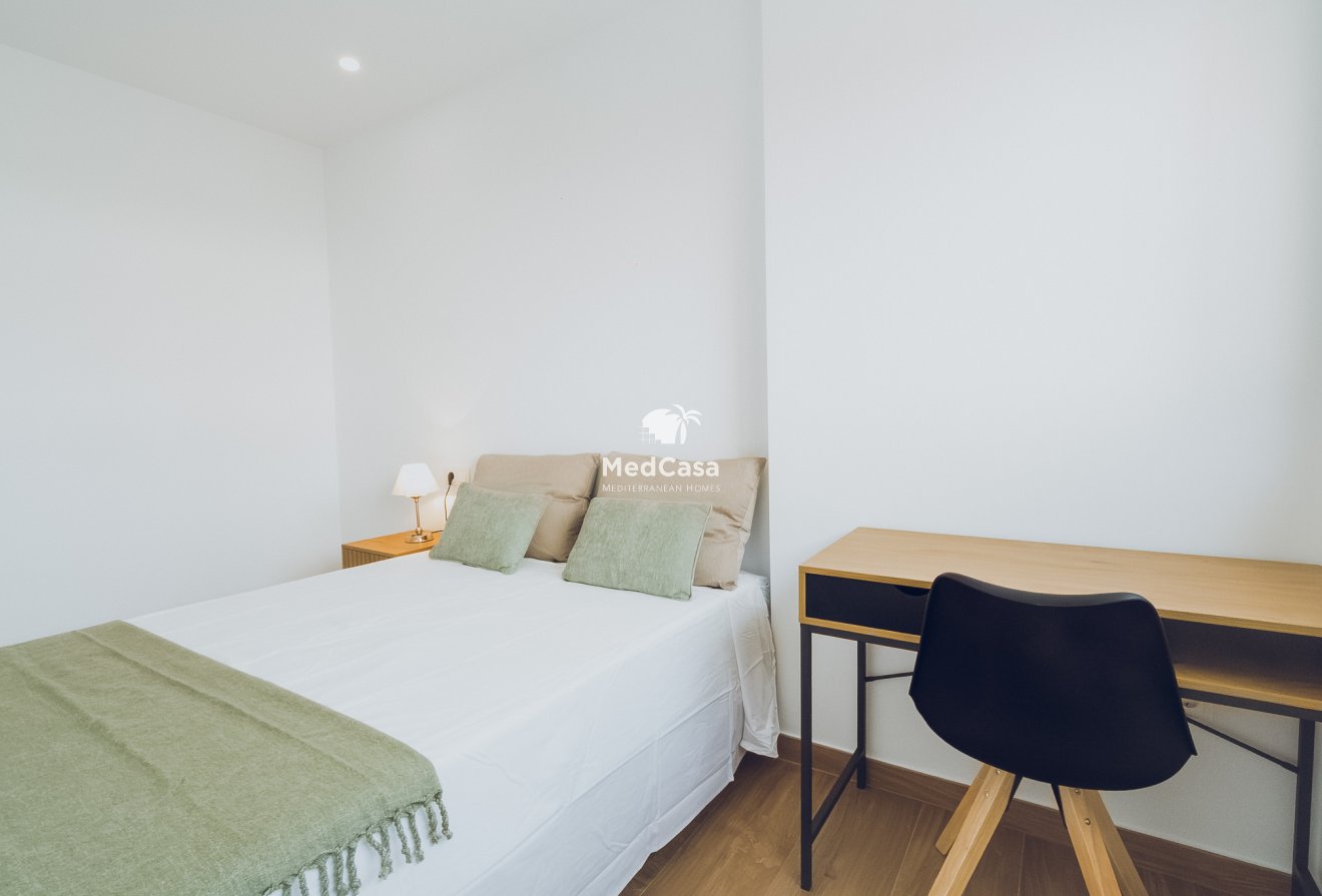 Obra nueva - Ático -
Redován