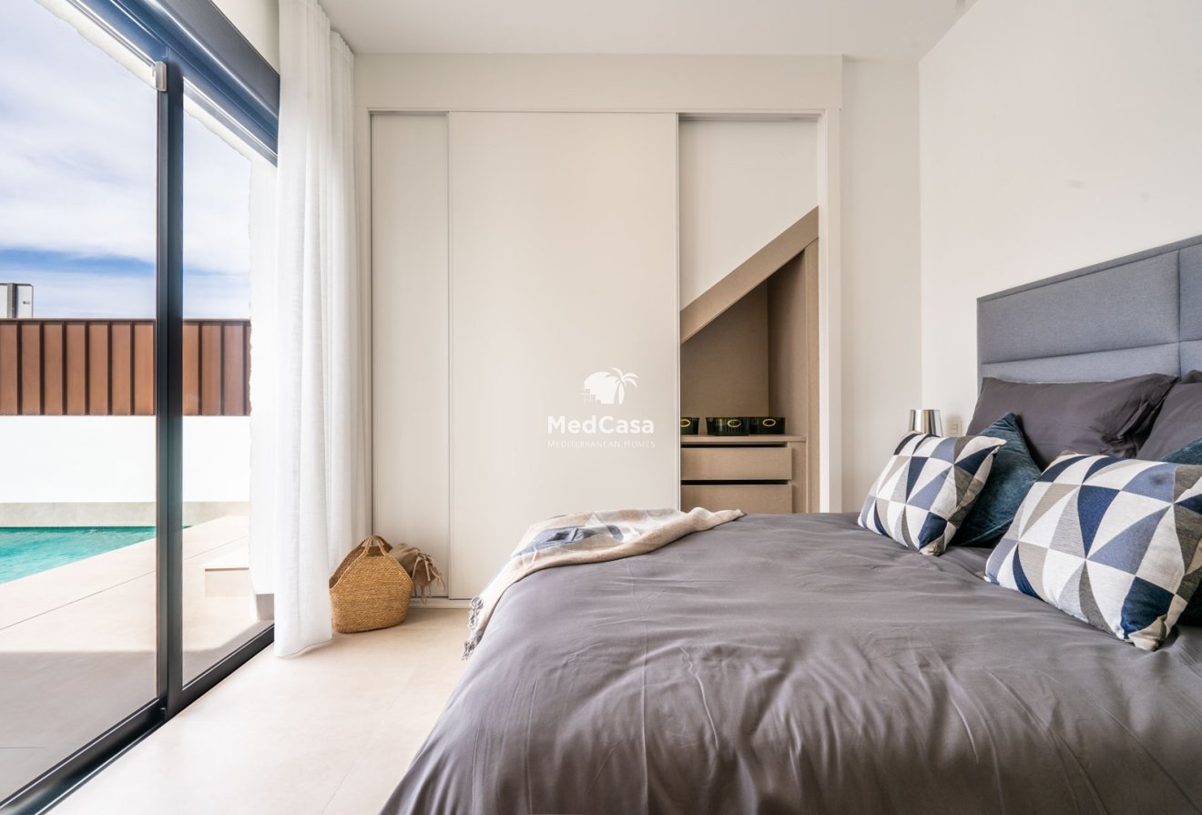 Neubau - Villa -
Roldan