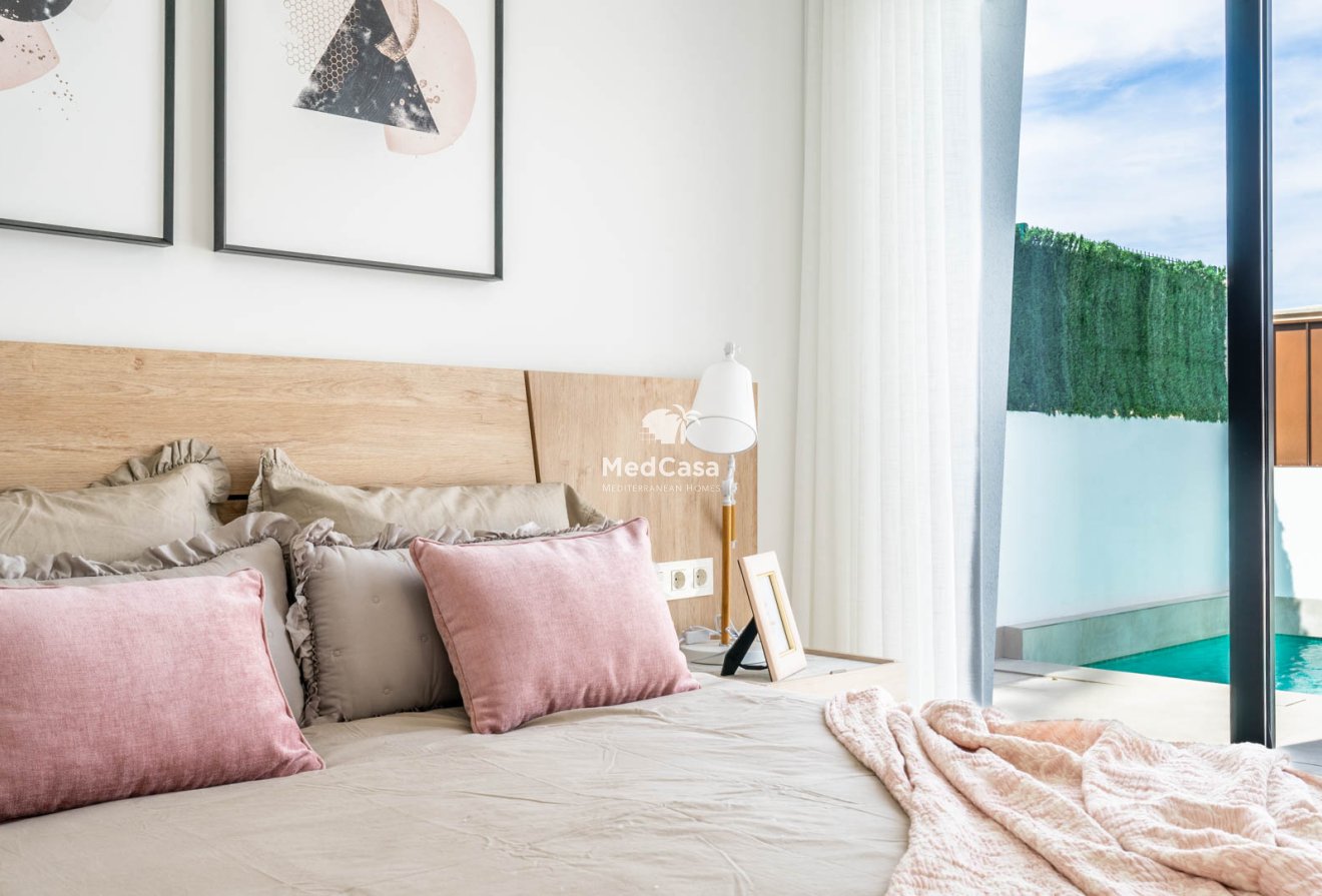 Neubau - Villa -
Roldan