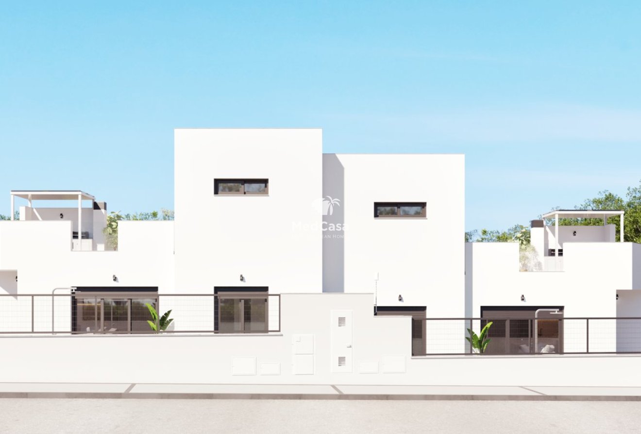 Obra nueva - Adosado -
Roldan