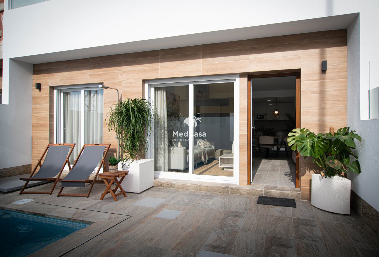 Neubau - Reihenhaus -
Avileses - Jerónimo y Avileses