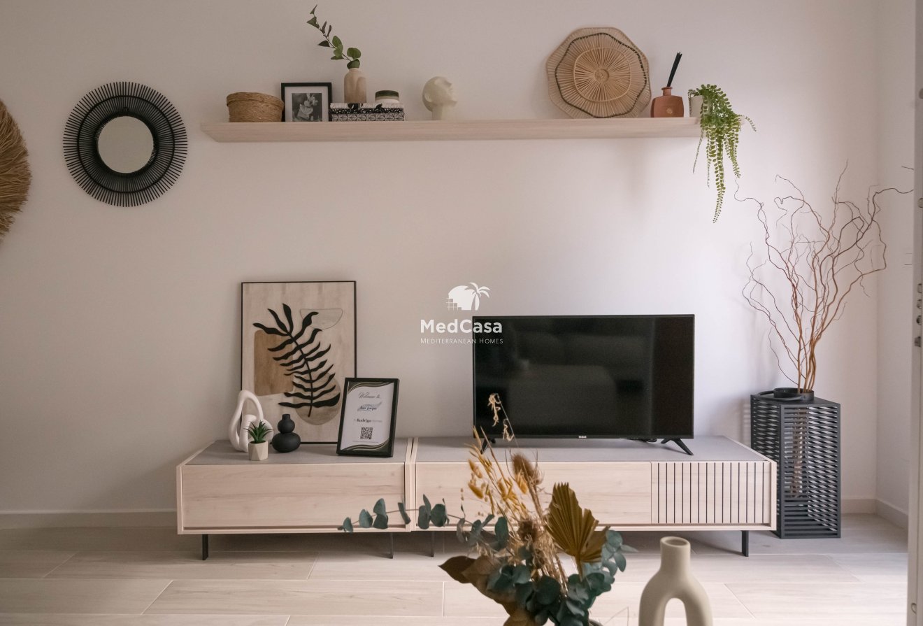 Neubau - Reihenhaus -
Avileses - Jerónimo y Avileses