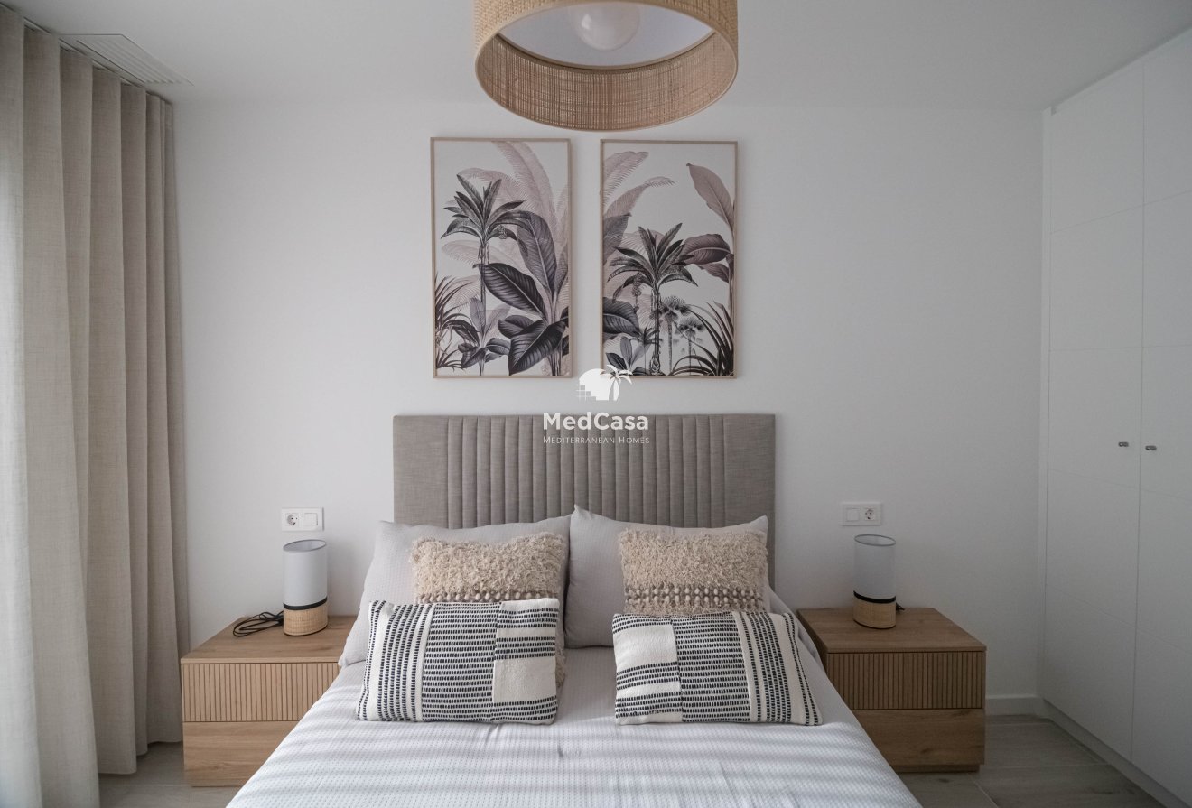 Neubau - Reihenhaus -
Avileses - Jerónimo y Avileses