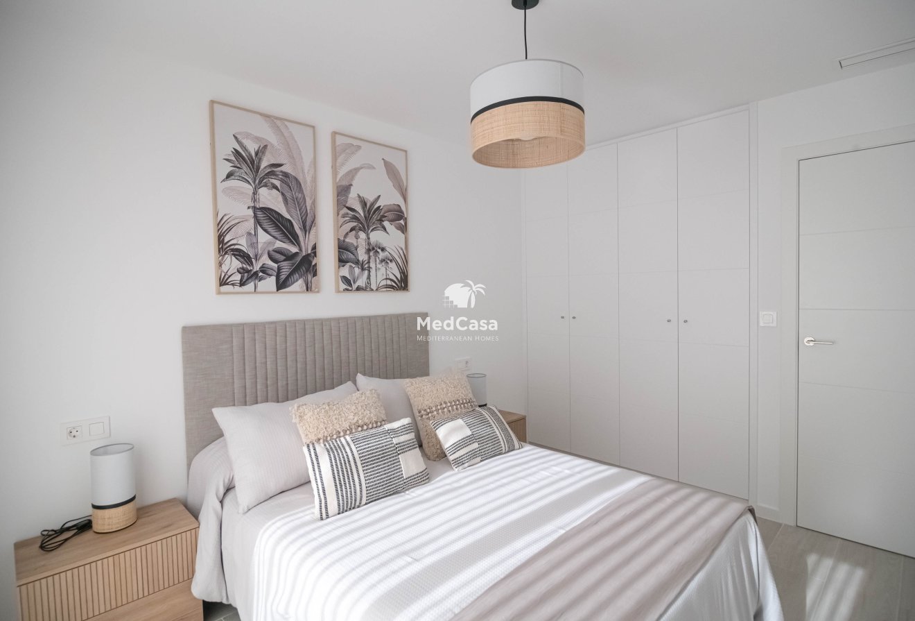 Neubau - Reihenhaus -
Avileses - Jerónimo y Avileses