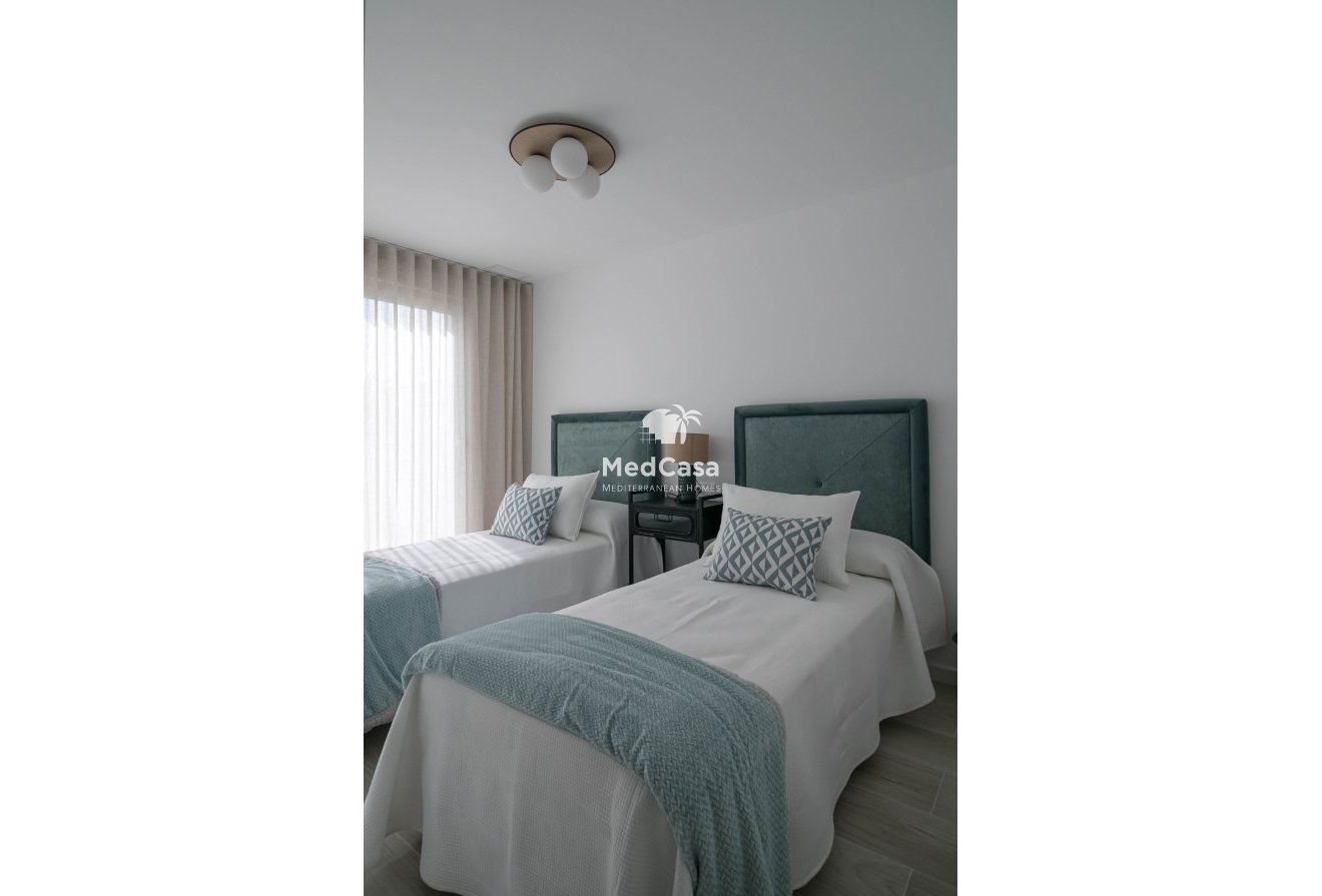 Neubau - Reihenhaus -
Avileses - Jerónimo y Avileses