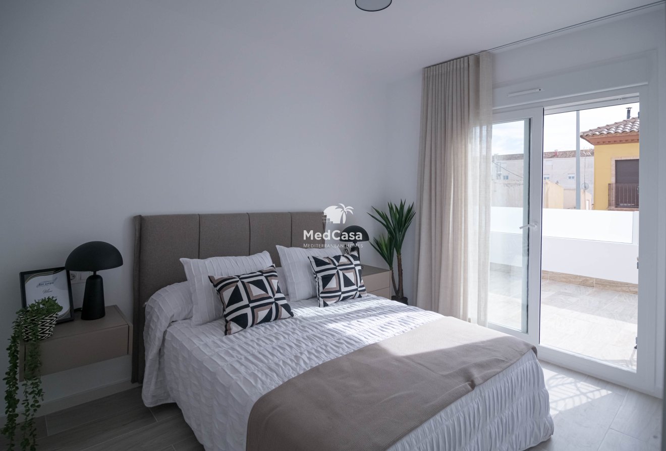 Neubau - Reihenhaus -
Avileses - Jerónimo y Avileses