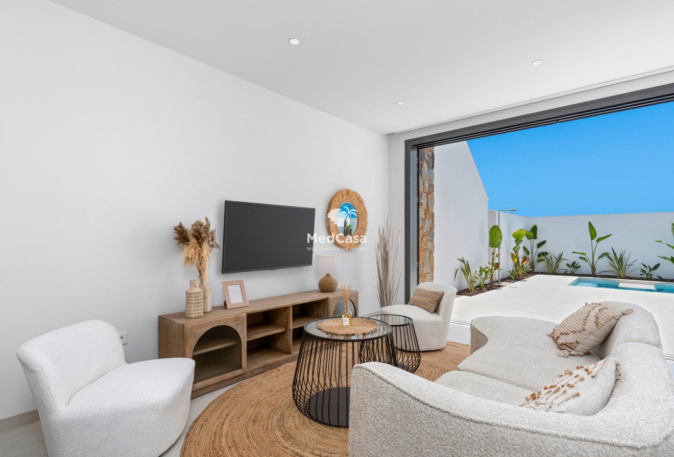 Obra nueva - Villa -
Los Alcázares