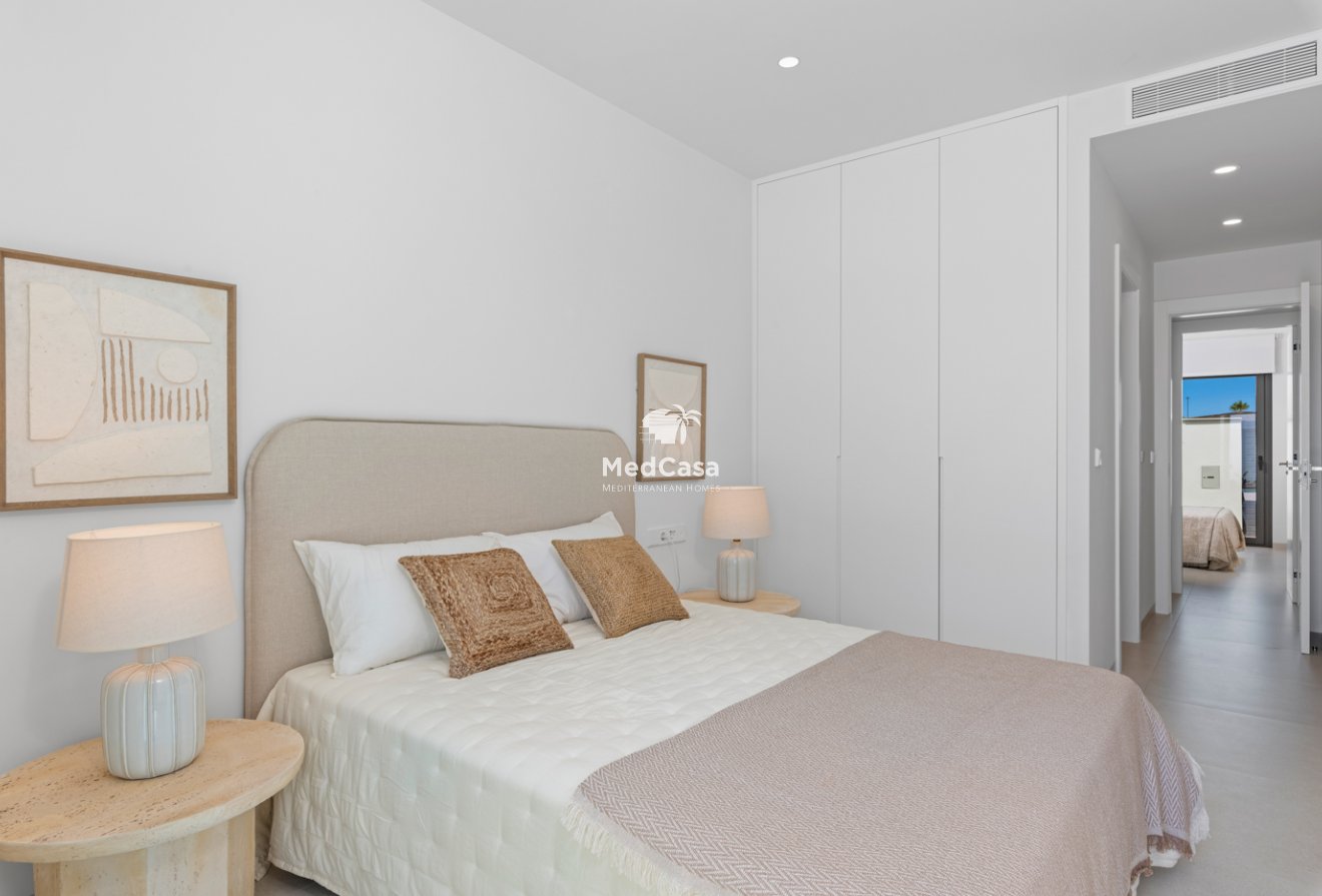 Obra nueva - Villa -
Los Alcázares