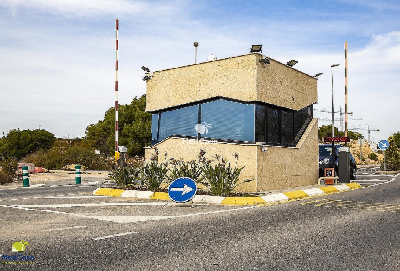 Neubau - Erdgeschosswohnung -
Golf Vistabella