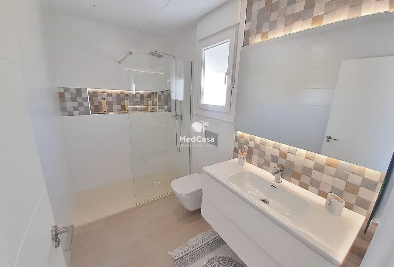 Neubau - Reihenhaus -
Avileses