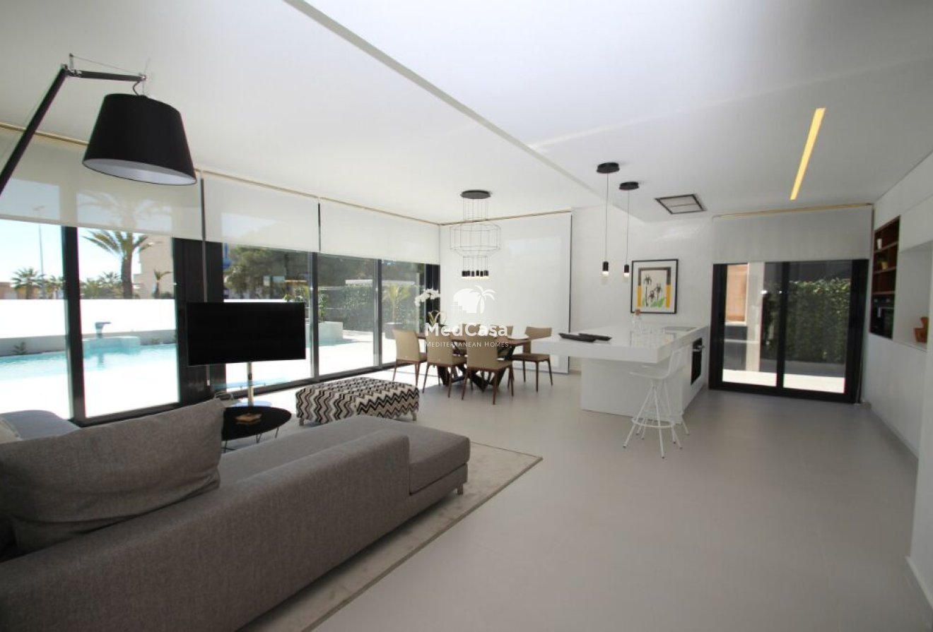 Neubau - Villa -
San Miguel de Salinas