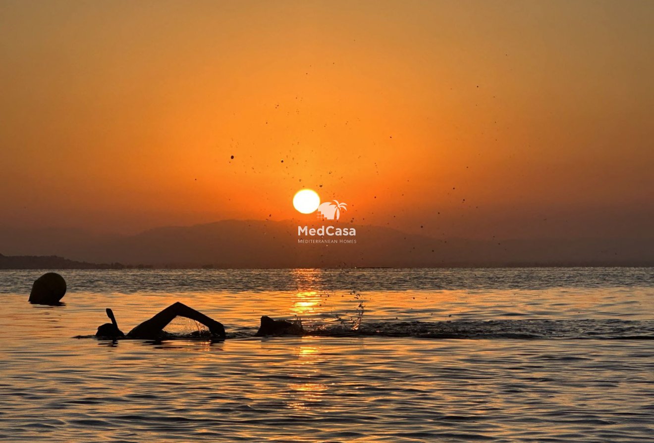 Obra nueva - Ático -
La Manga