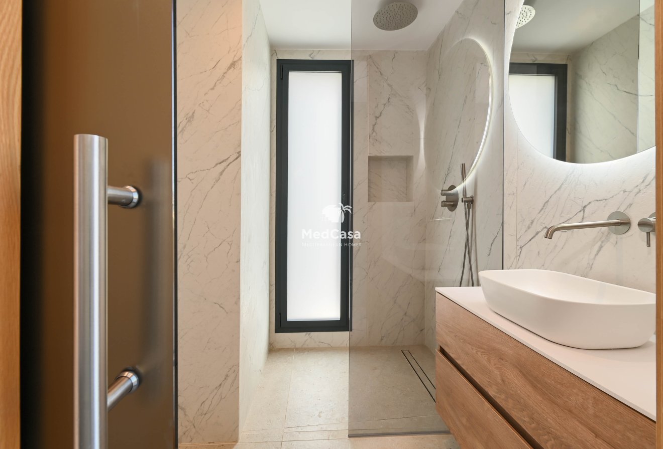 Obra nueva - Villa -
Benissa