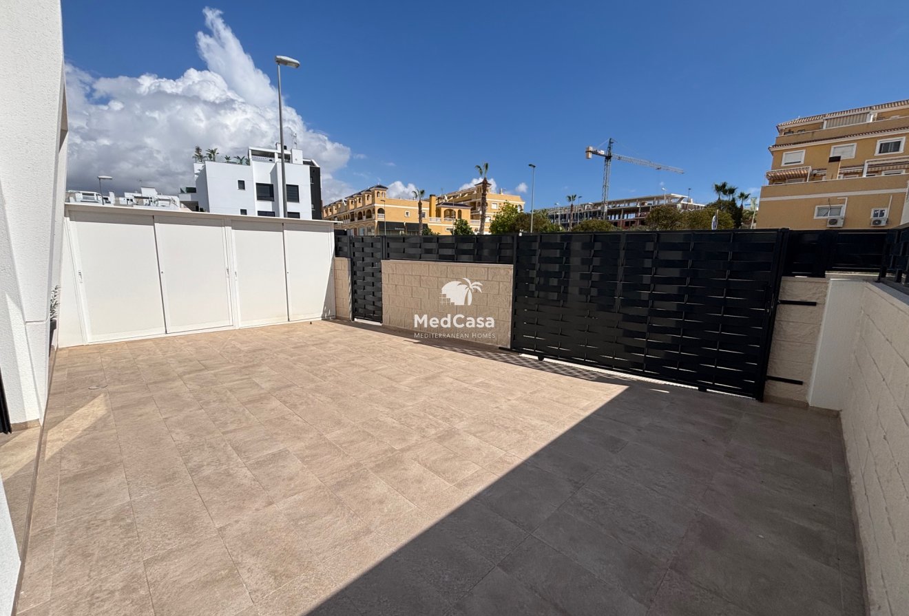 Obra nueva - Villa -
Benijofar