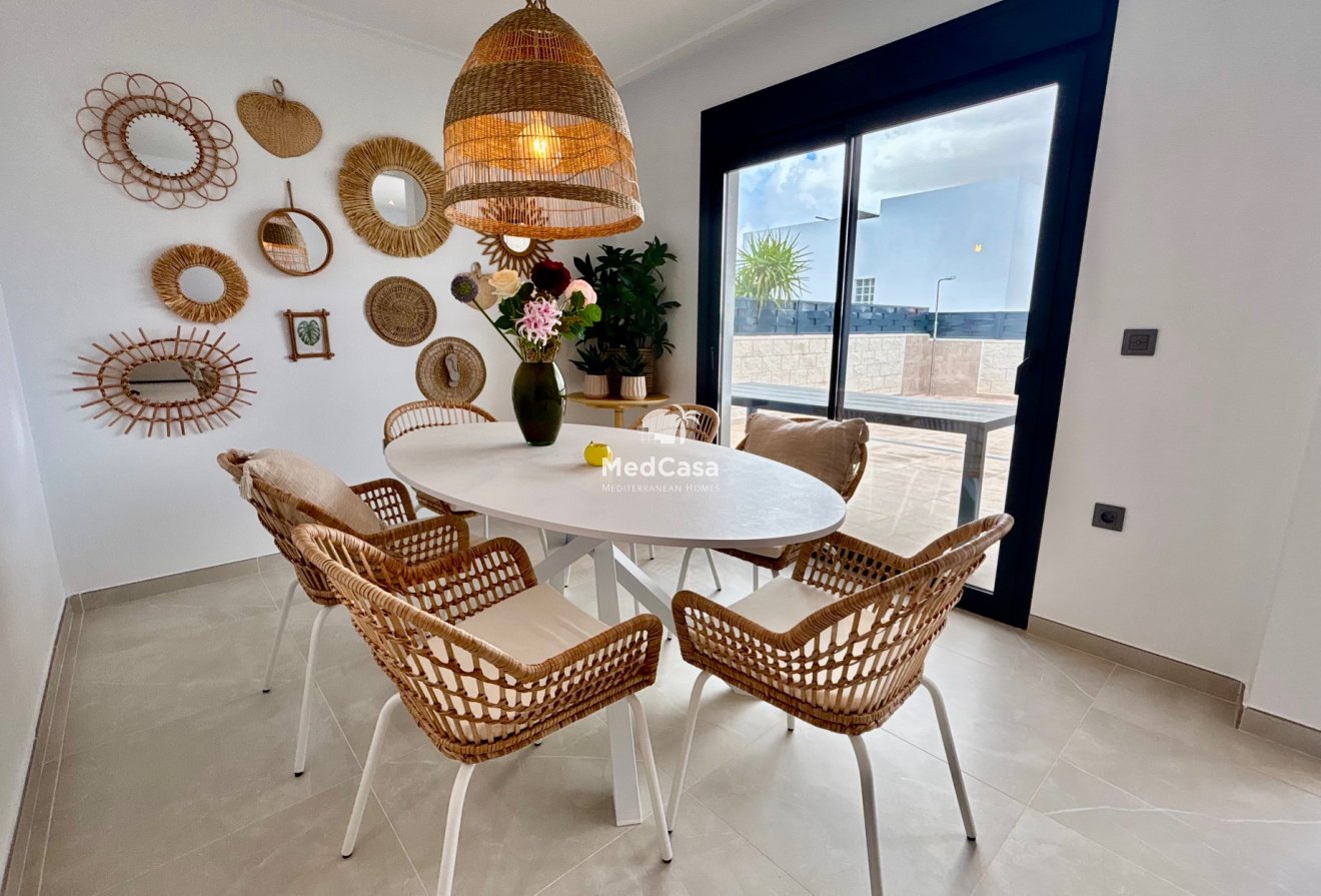 Obra nueva - Villa -
Benijofar