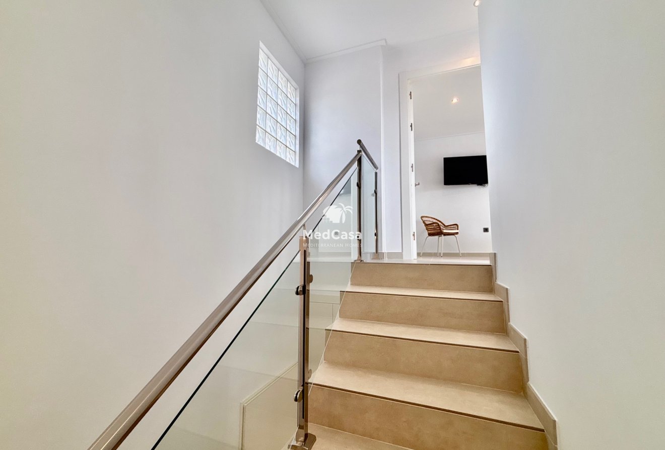 Obra nueva - Villa -
Benijofar