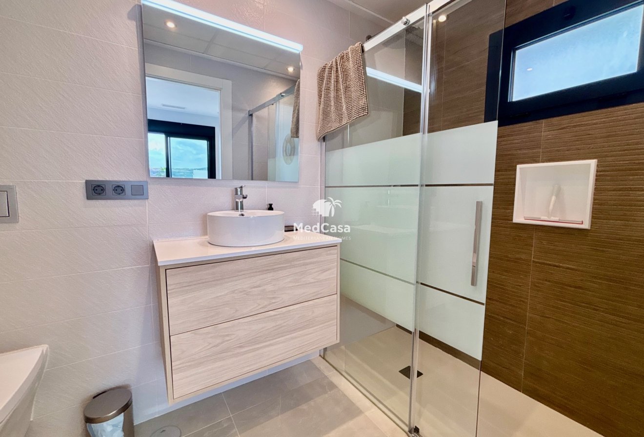 Obra nueva - Villa -
Benijofar