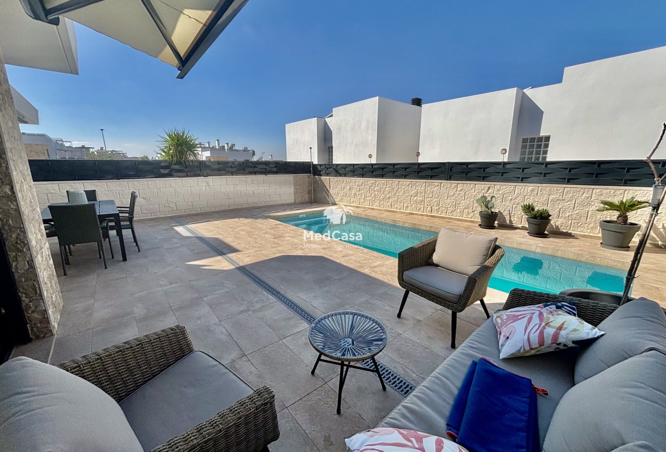 Obra nueva - Villa -
Benijofar