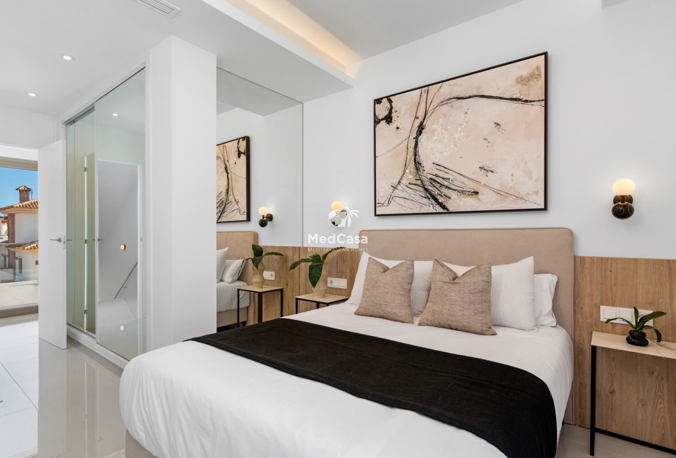 Obra nueva - Villa -
Los Alcázares