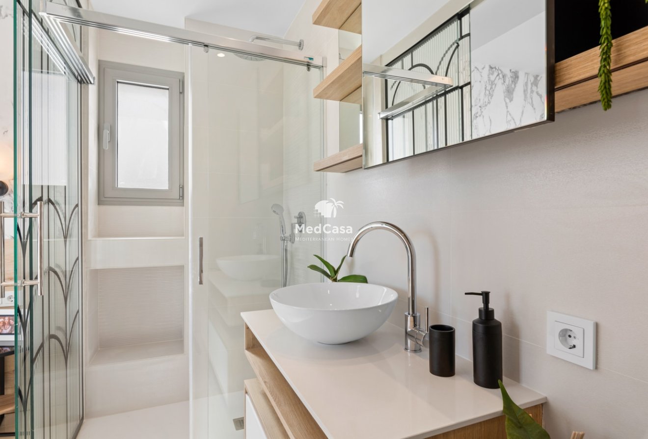 Obra nueva - Villa -
Los Alcázares