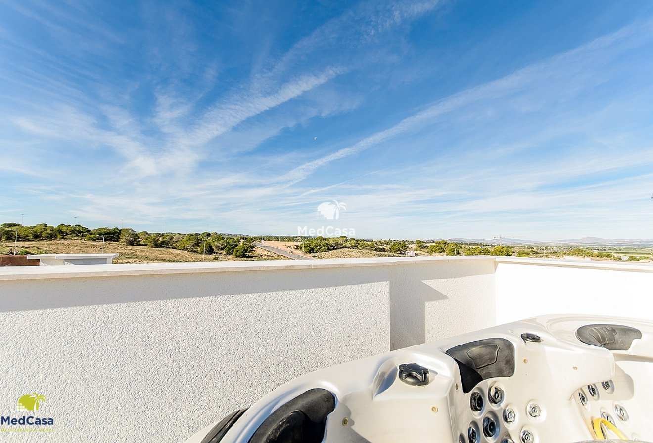 Obra nueva - Ático -
Los Balcones (Torrevieja)