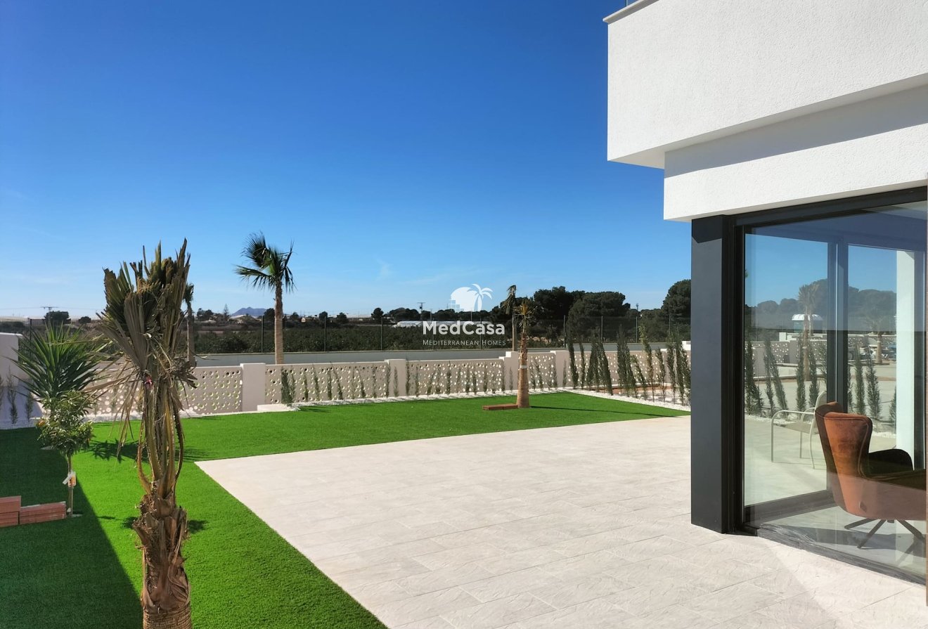 Obra nueva - Villa -
Pilar de la Horadada