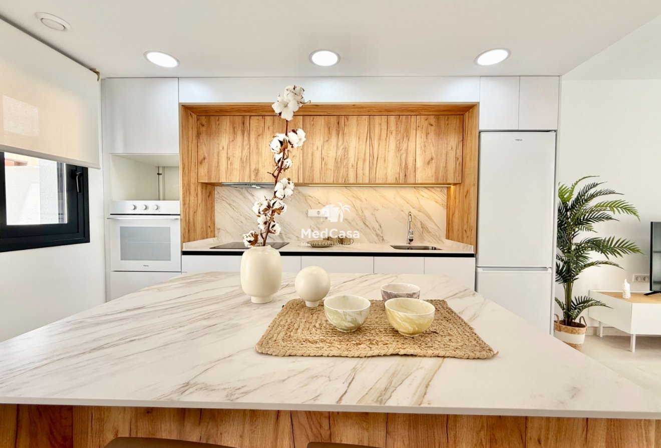 Obra nueva - Apartamento planta baja -
Cox