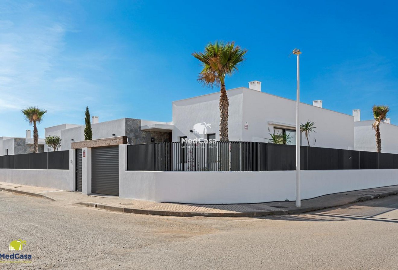 Obra nueva - Villa -
La Manga