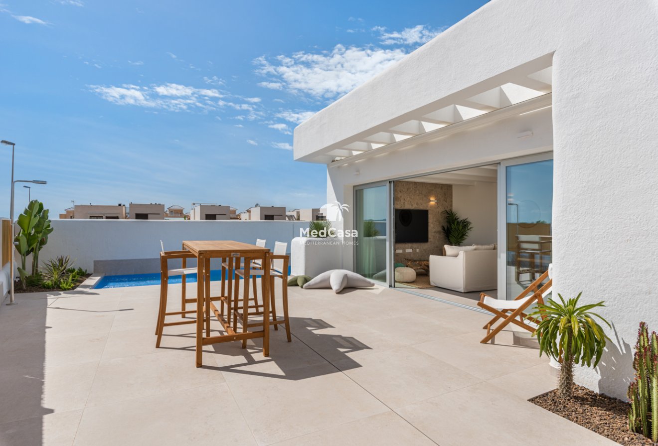 Obra nueva - Villa -
Los Alcázares