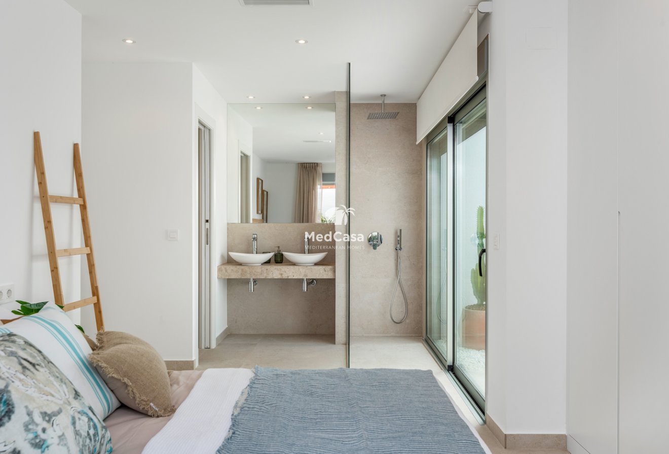 Obra nueva - Villa -
Los Alcázares