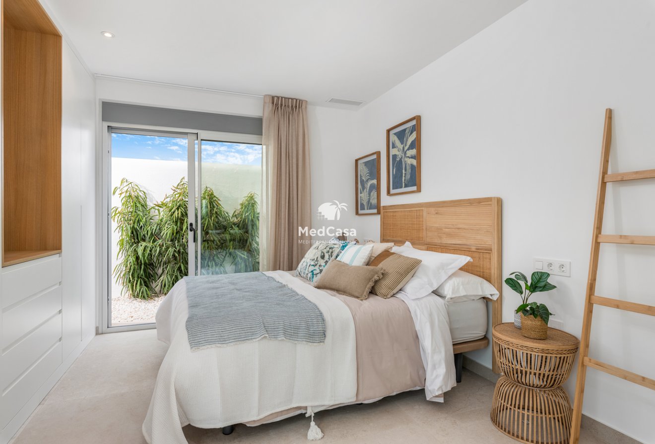 Obra nueva - Villa -
Los Alcázares