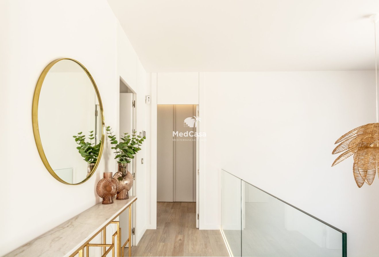 Obra nueva - Villa -
Finestrat