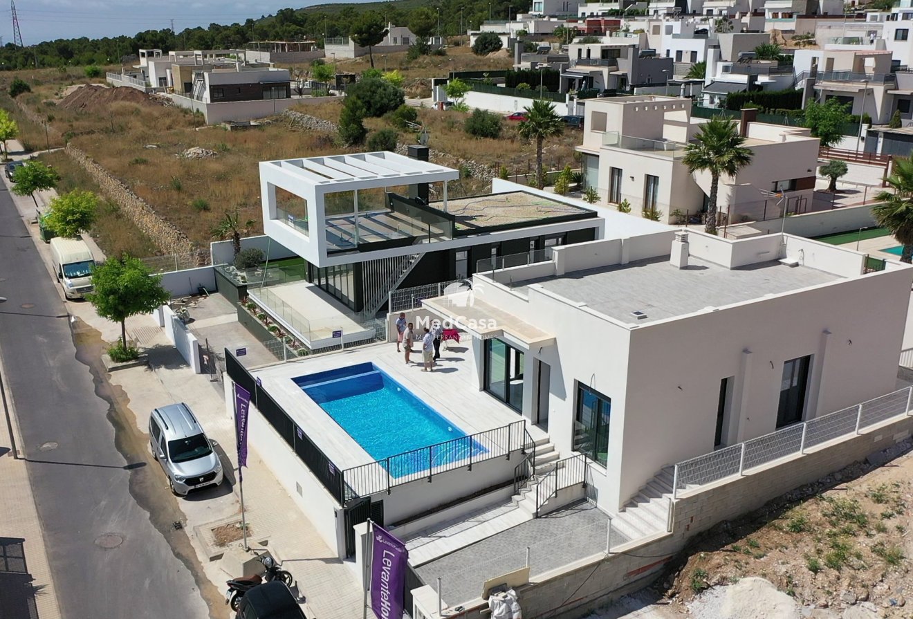 Obra nueva - Villa -
Polop de La Marina