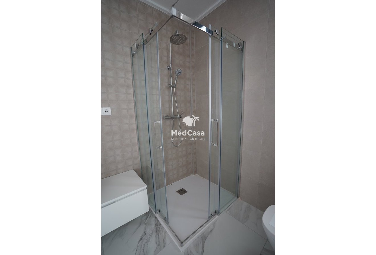 Obra nueva - Villa -
Polop de La Marina