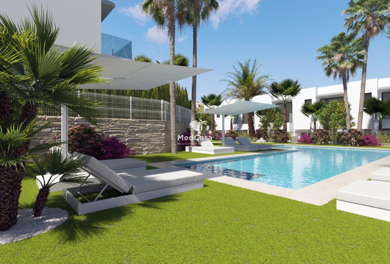 Obra nueva - Adosado -
Finestrat