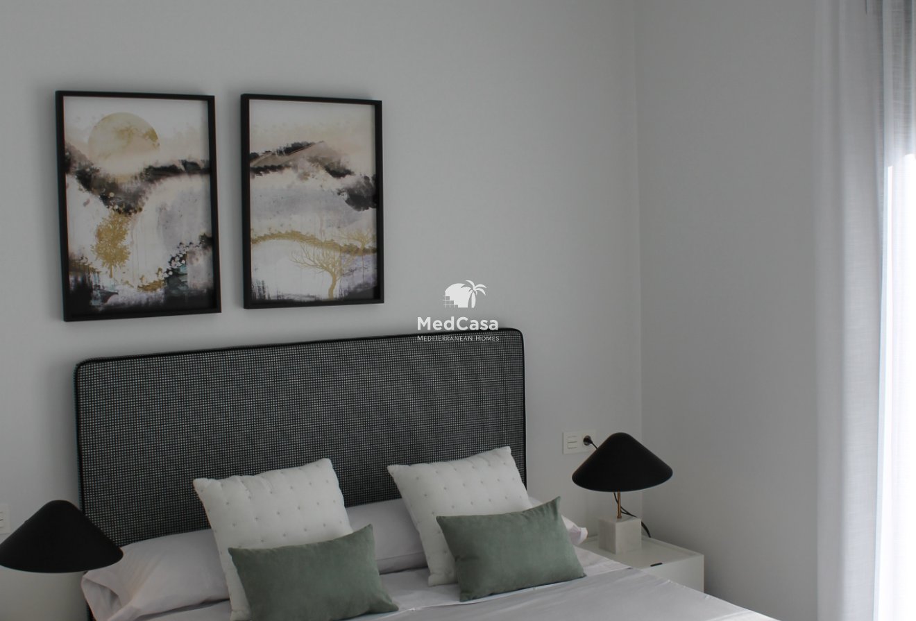 Neubau - Villa -
Roldan