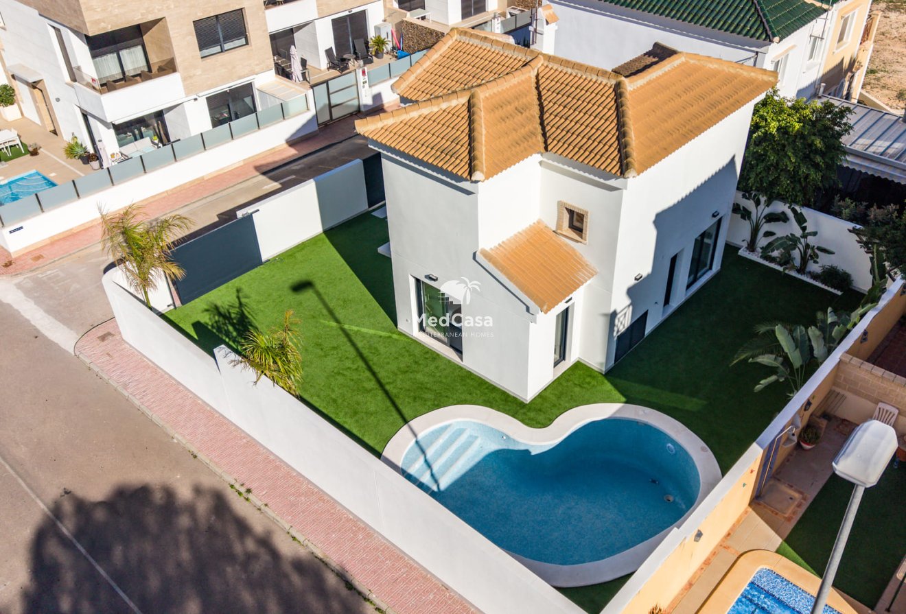 Obra nueva - Villa -
Orihuela Costa