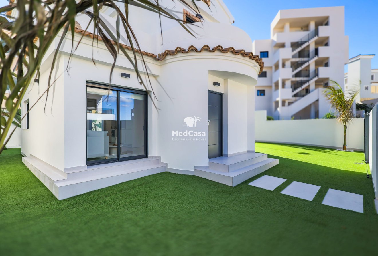 Obra nueva - Villa -
Orihuela Costa