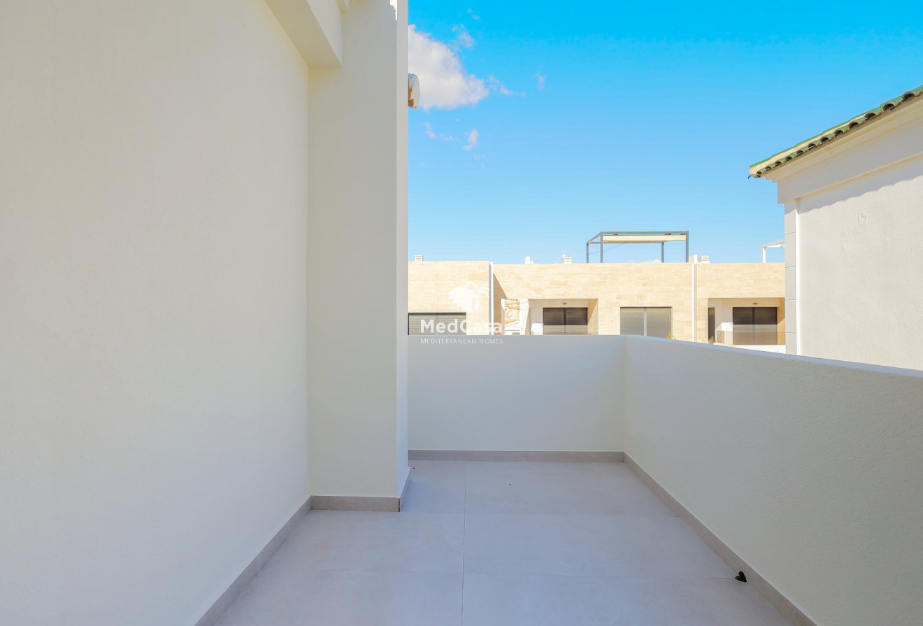 Obra nueva - Villa -
Orihuela Costa