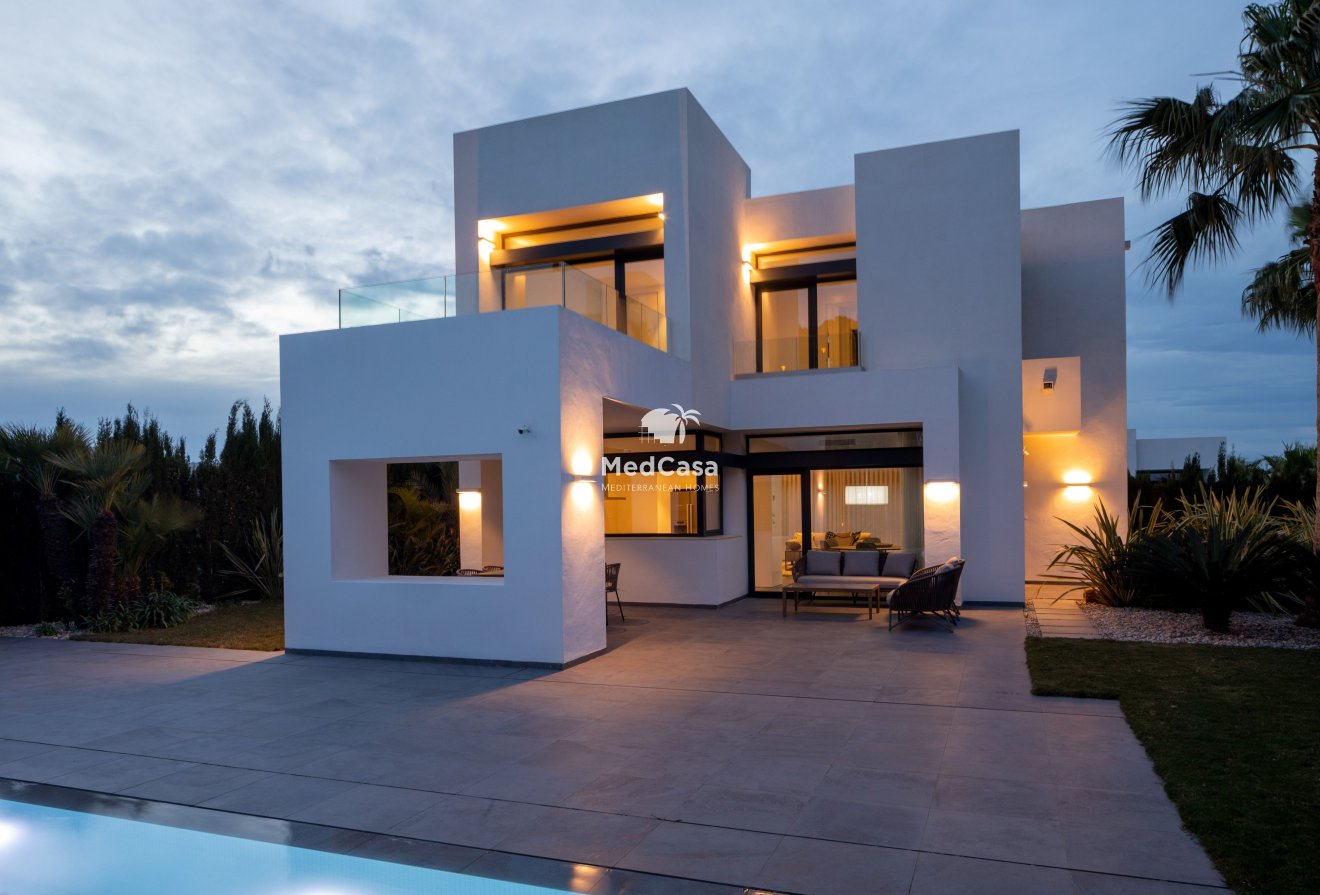 Obra nueva - Villa -
Cartagena