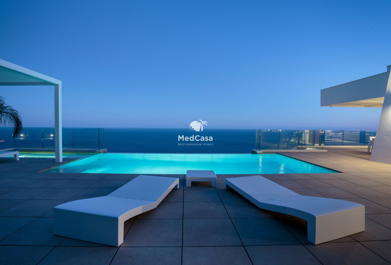 Obra nueva - Villa -
Benitachell