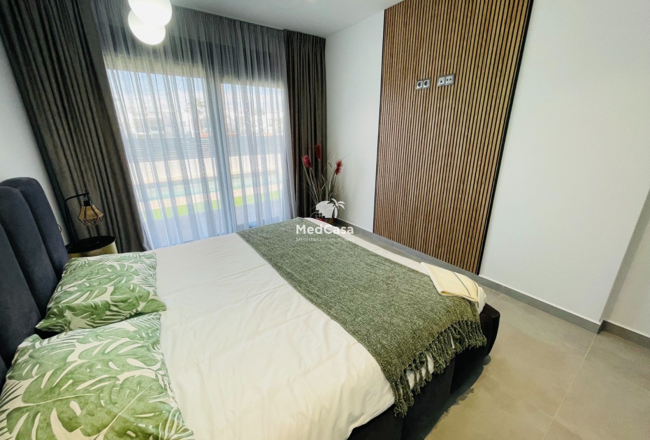 Neubau - Villa -
Torrevieja