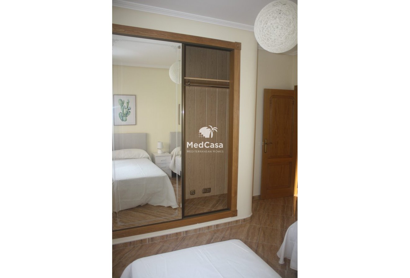 Obra nueva - Villa -
Torrevieja