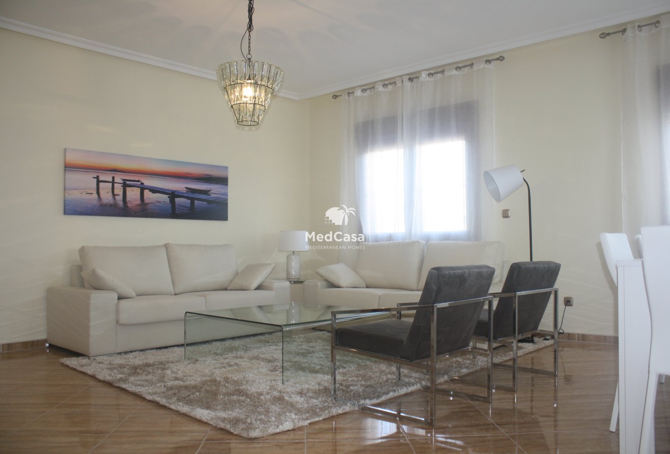 Obra nueva - Villa -
Torrevieja