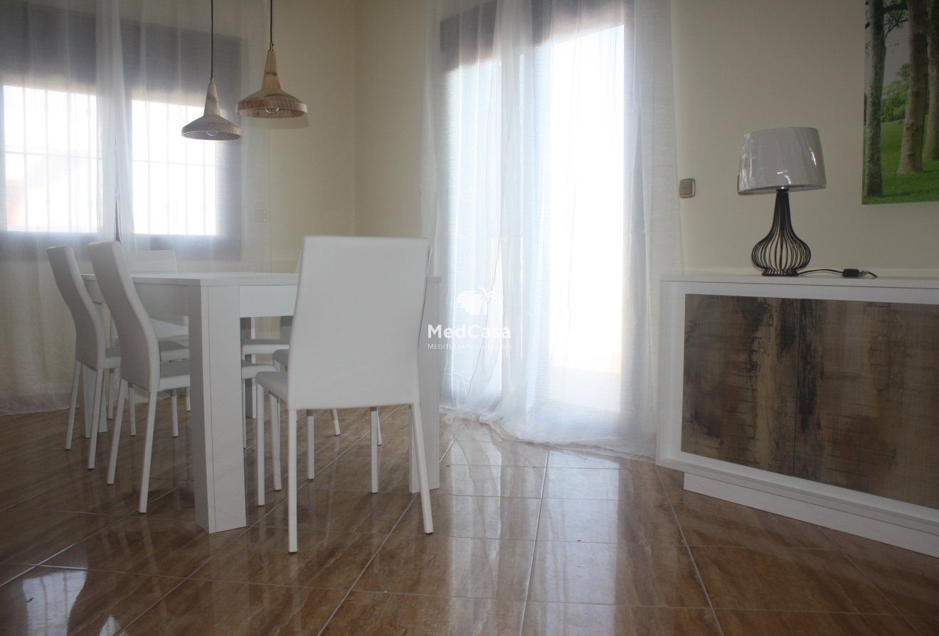 Obra nueva - Villa -
Torrevieja